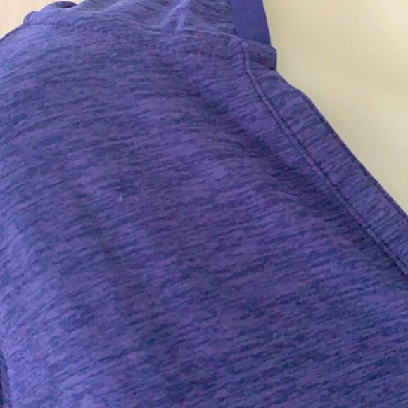 Danskin Now Bluish-Purple Lightweight Hooded V-Neck Top, S - Picture 4 of 5